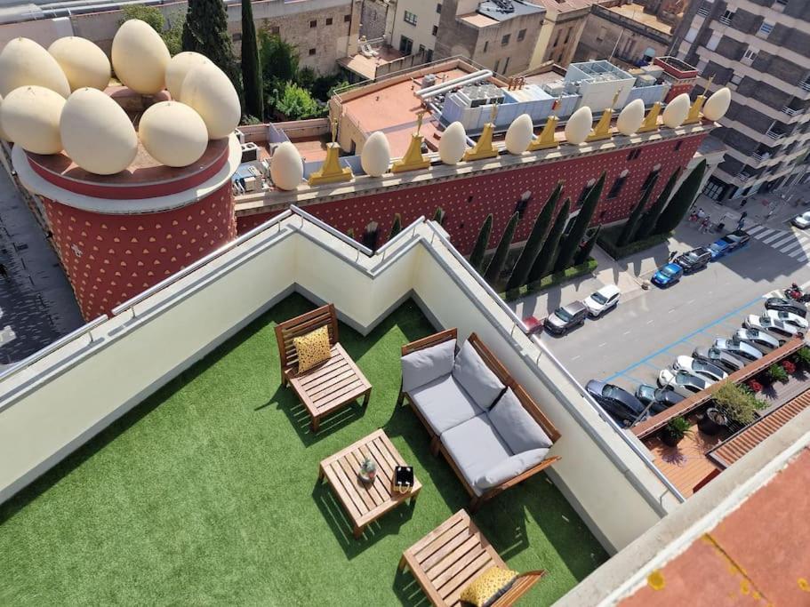 Atico Frente Al Museo Dali Apartment Figueres  Exterior photo